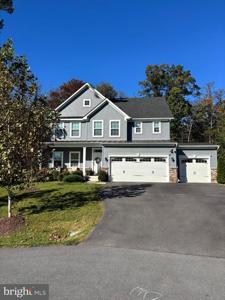 8206 DERRYMORE COURT