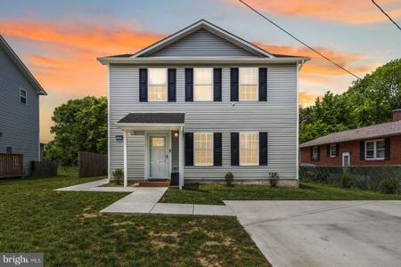 1718 PINEWOOD