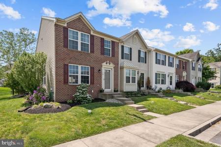 10 CORKTREE LANE