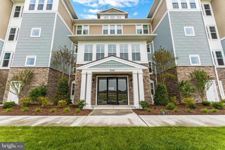 110 BOATSWAIN WAY