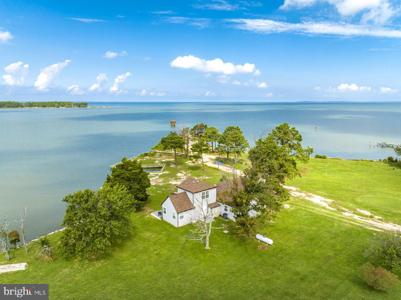 770 HILLS POINT ROAD
