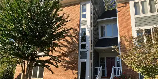 599 OAKLAND HILLS DRIVE