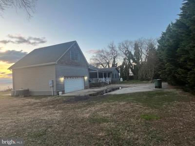 465 BARRACKS BEACH DRIVE