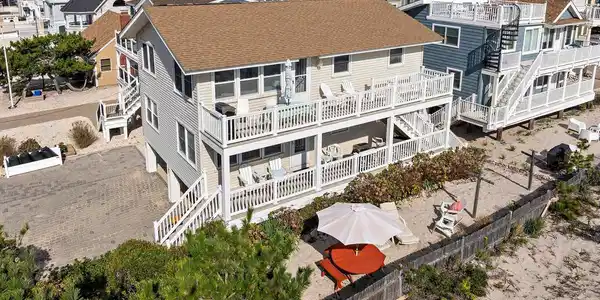 123 HERBERT AVE