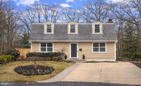 304 FOREST COURT