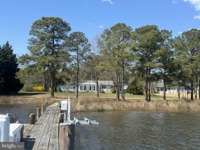 9205 MALLARD POINT COURT