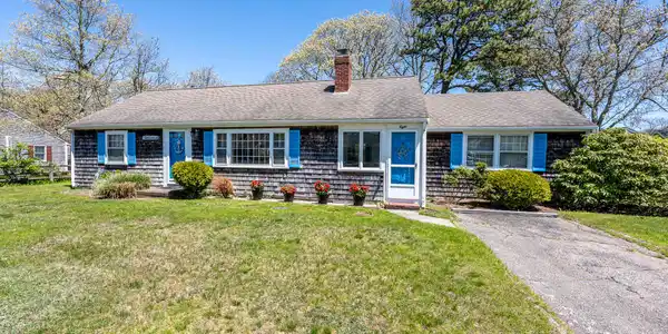 8 Folger Lane