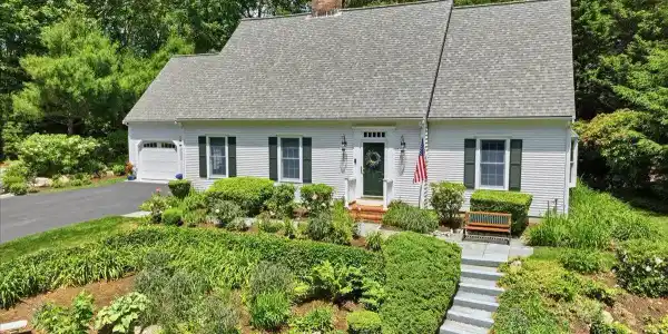 11 Tower Hill Drive