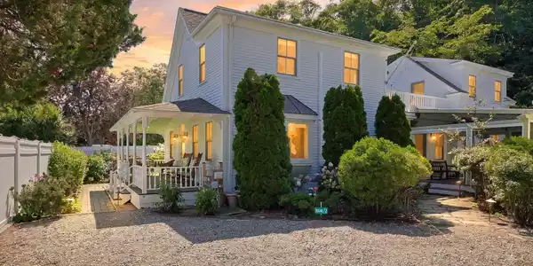 Image 2: 1-web-or-mls-4-atwood-ave