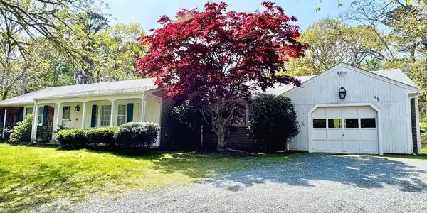 61 Oak Hill Road
