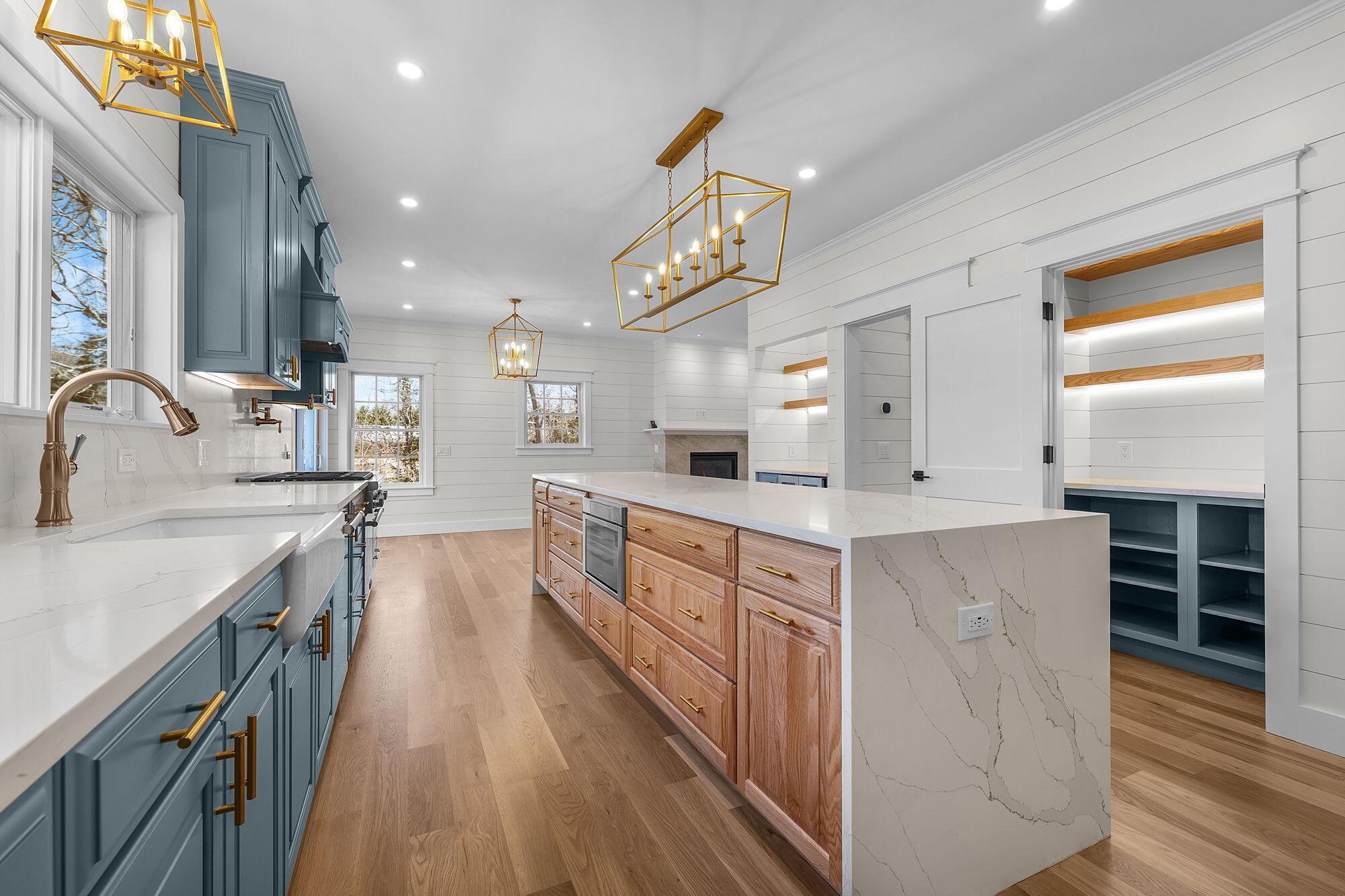 Image 2: 20-web-or-mls-84 Alden rd (8 of 60)
