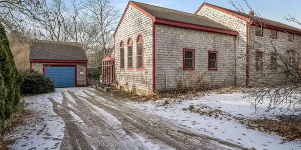 32 Norton Orchard Road