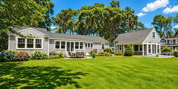 400 Davisville Road