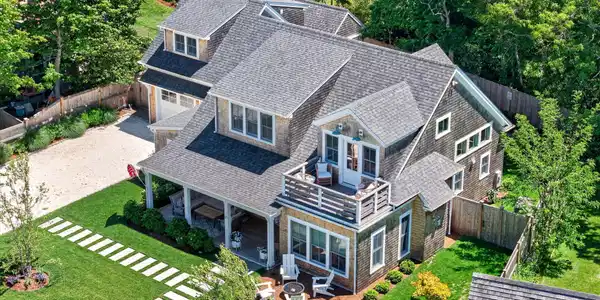 60 Bayberry Road
