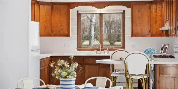 Image 3: Kitchen & dining