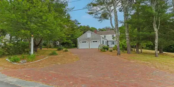 Image 4: Distant view