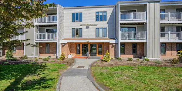 42 Old Colony Way Unit APT 21