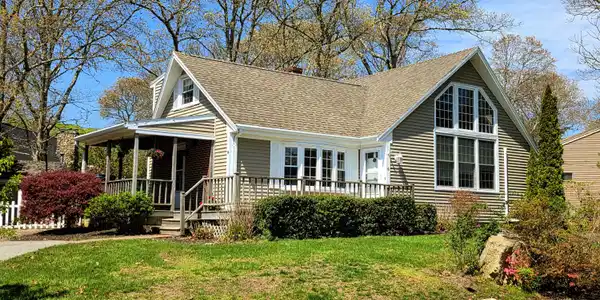 16 Pine Hollow Road