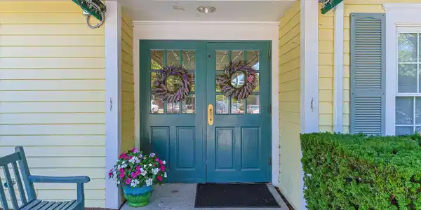 Image 3: 5-web-or-mls-601-ma-28-210