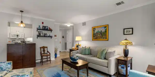 Image 4: 19-web-or-mls-601-ma-28-210