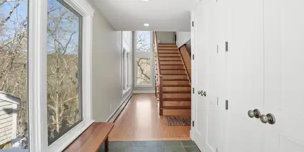 Image 2: Front entry