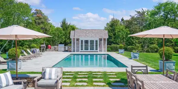 Image 4: Pool and Pool Cabana