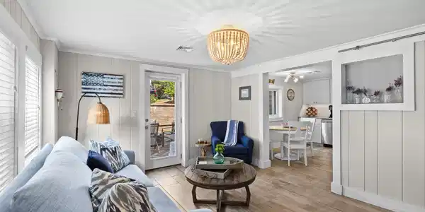 Image 4: 1-web-or-mls-57 Whitman Ave. Final-2