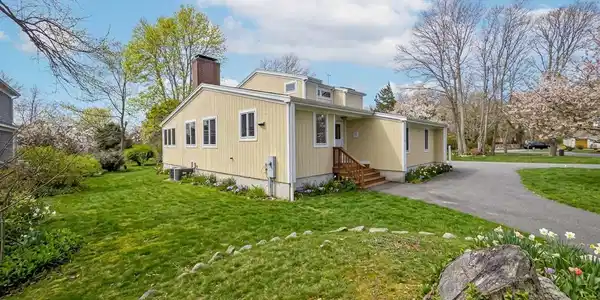 28 Pondlet Place