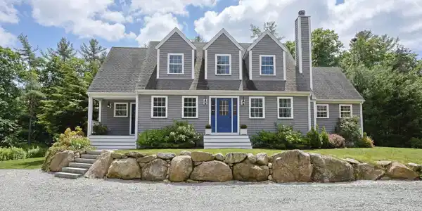 174 Cross Neck Road