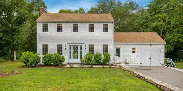 6 Bayview Road