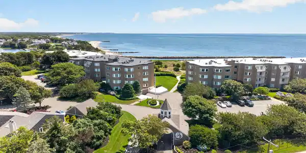 Image 2: DJI_20260720234233_0840_D