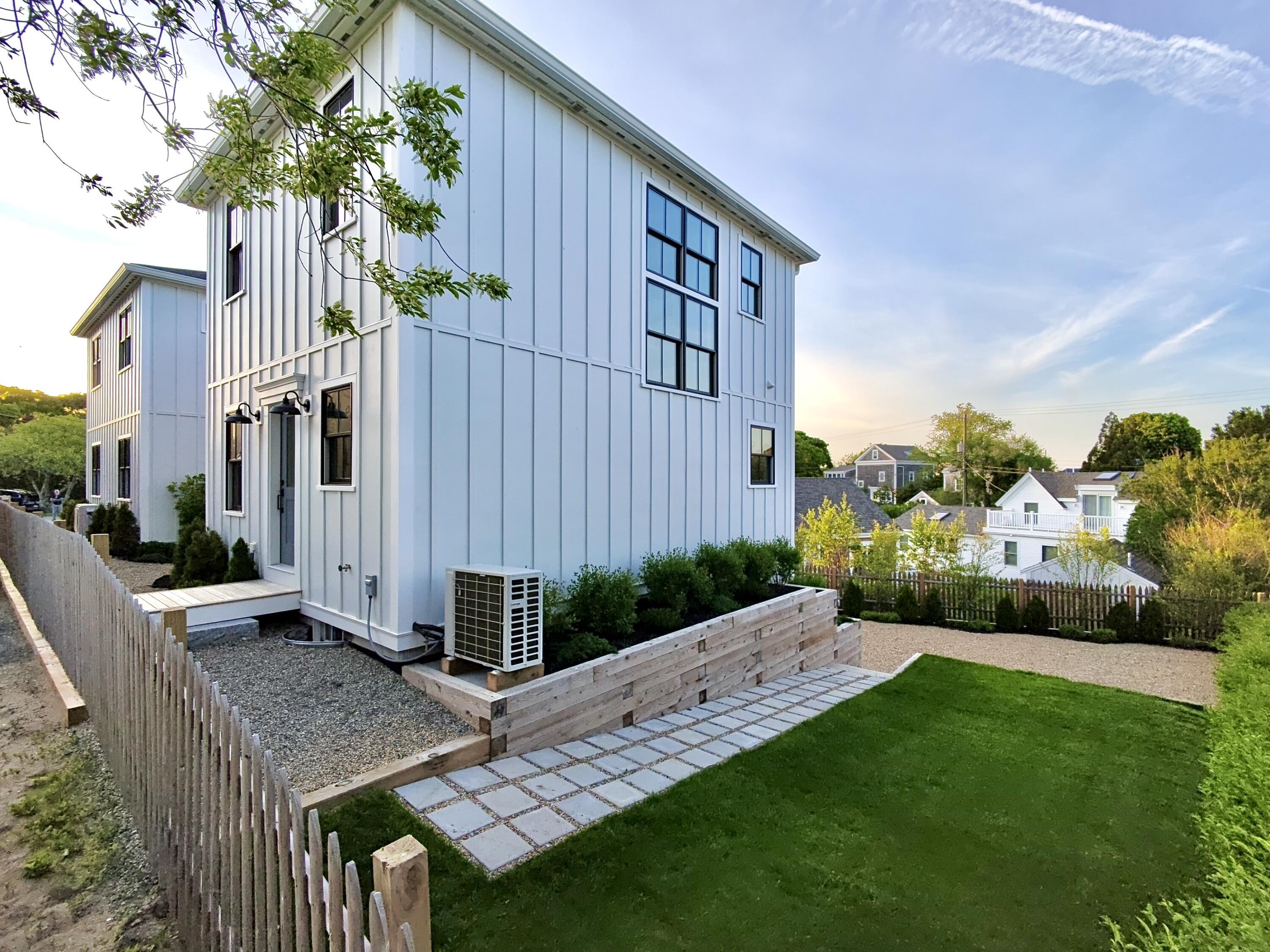 Image 3: Dedicated outdoor space