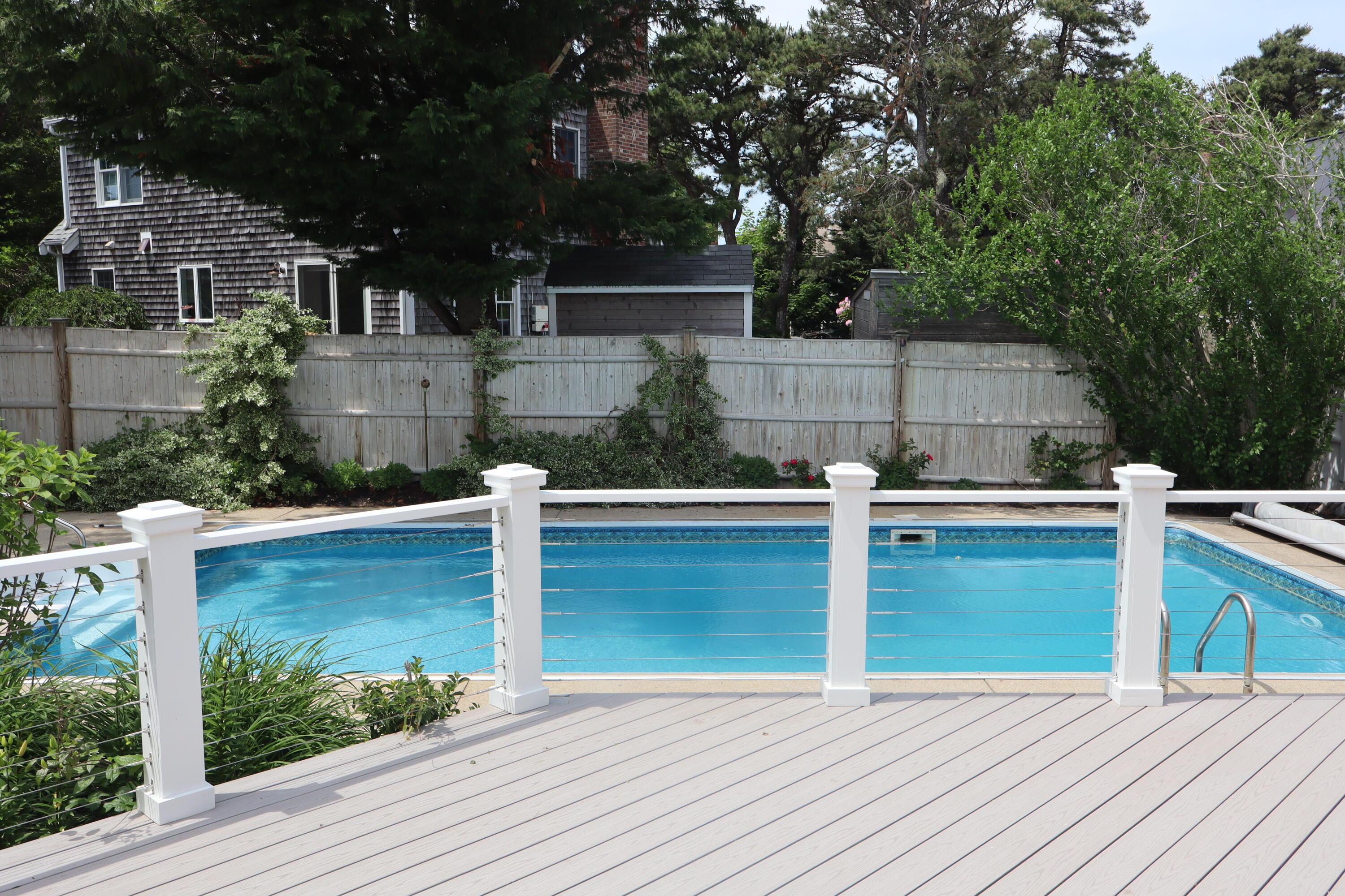 Image 4: Pool Deck