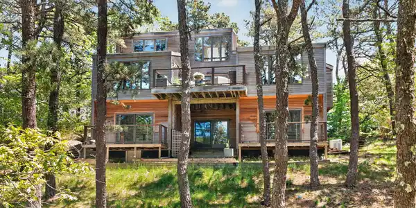 30 Chequessett Knolls Drive