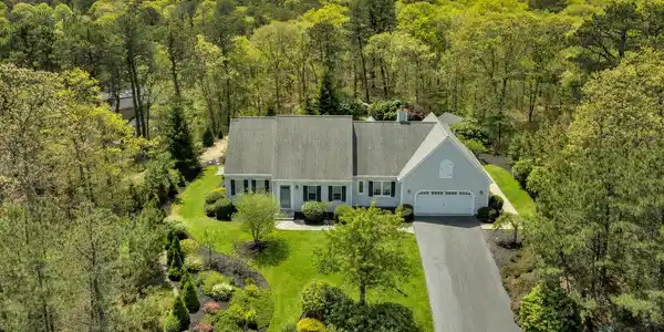 108 Wintergreen Lane