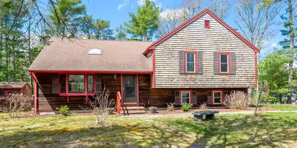 4 Oak Ridge Drive