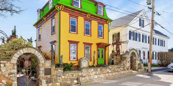 4 Center Street