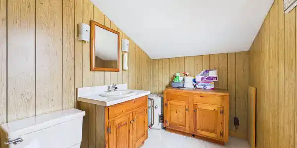 Image 2: 35-web-or-mls-243 OLD COUNTY RD_EMPTY_03