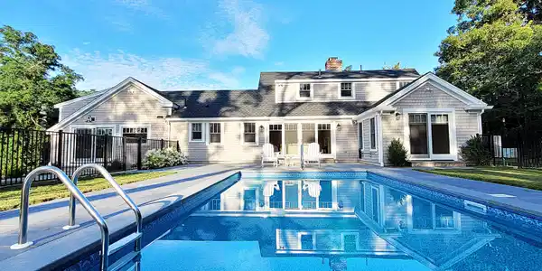 136 Monument Road