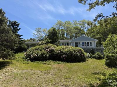 98 Old Hills Road