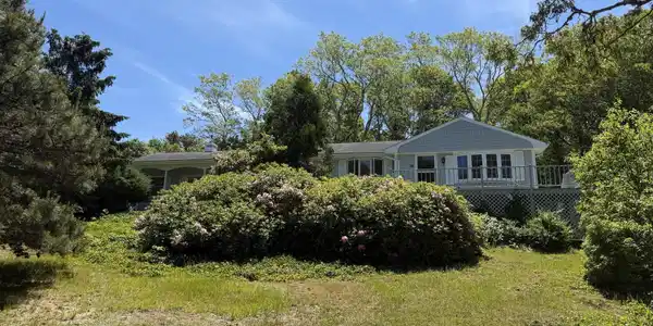 98 Old Hills Road