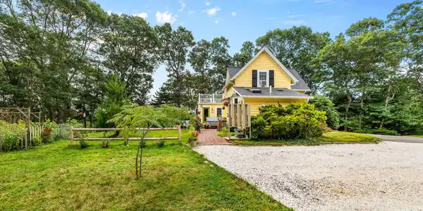 Image 3: 5-web-or-mls-775 Shore Rd Final-6