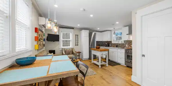 Image 4: 4