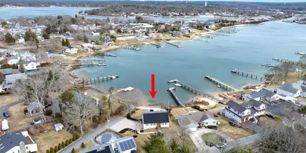 8 Pine Tree Drive
