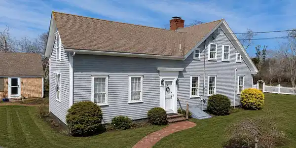 16 Shore Road
