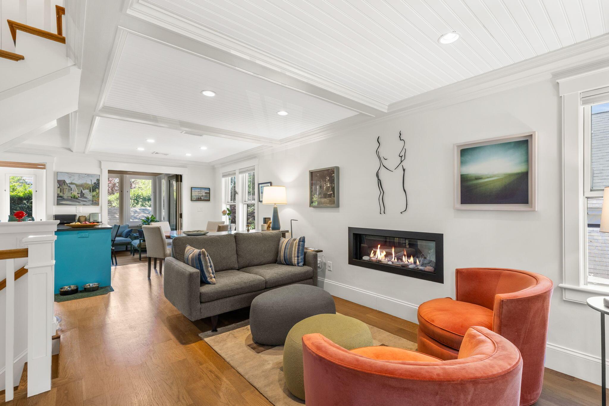 Image 4: 10-web-or-mls-24-cottage-st