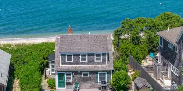 240 Robbins Hill Road
