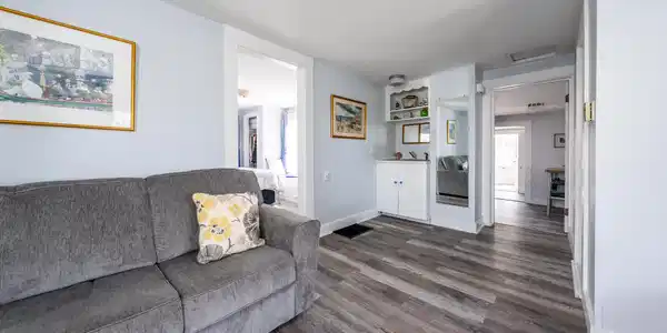 62 Pine Avenue