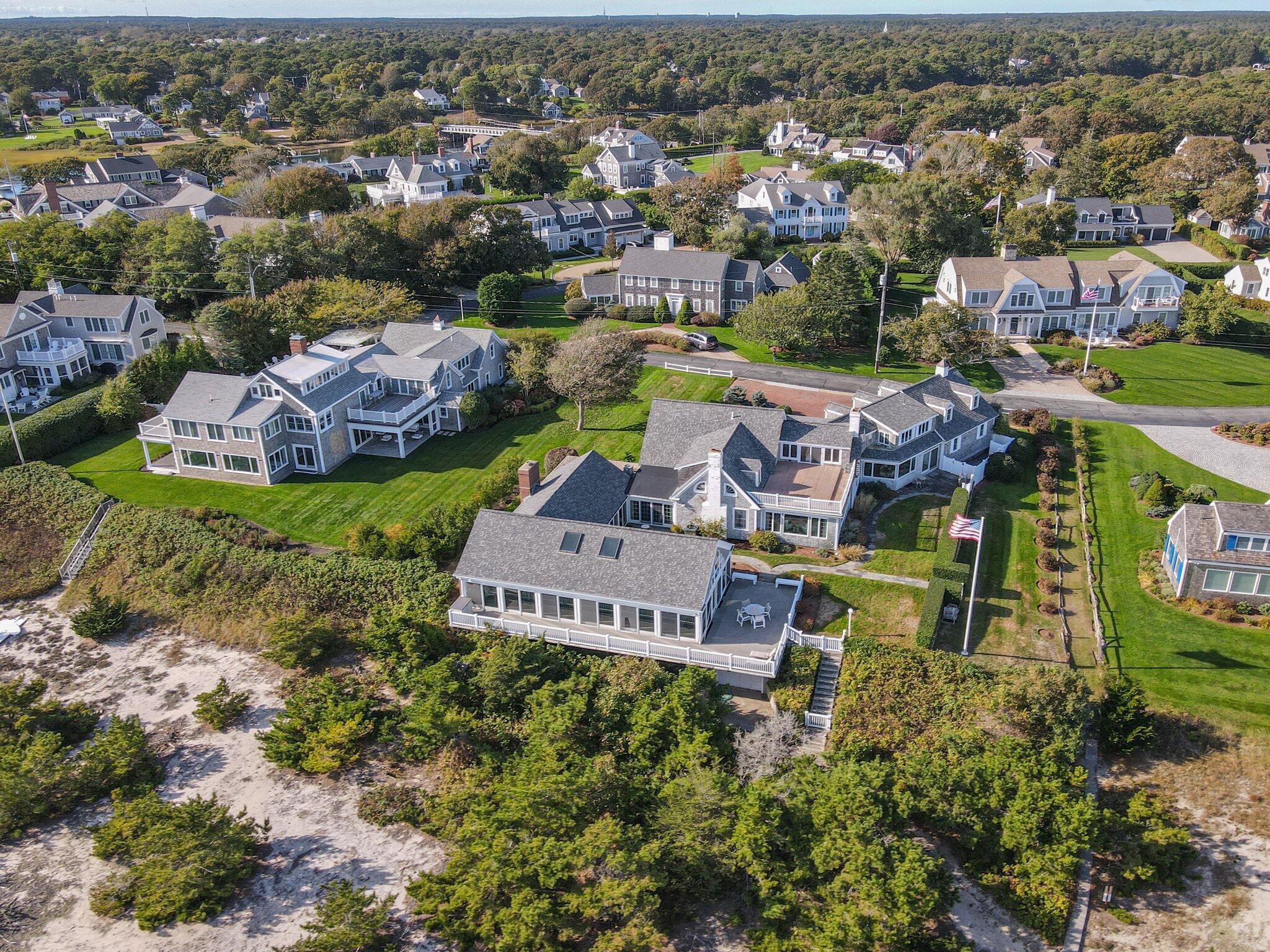 Image 3: 127-web-or-mls-43-strandway