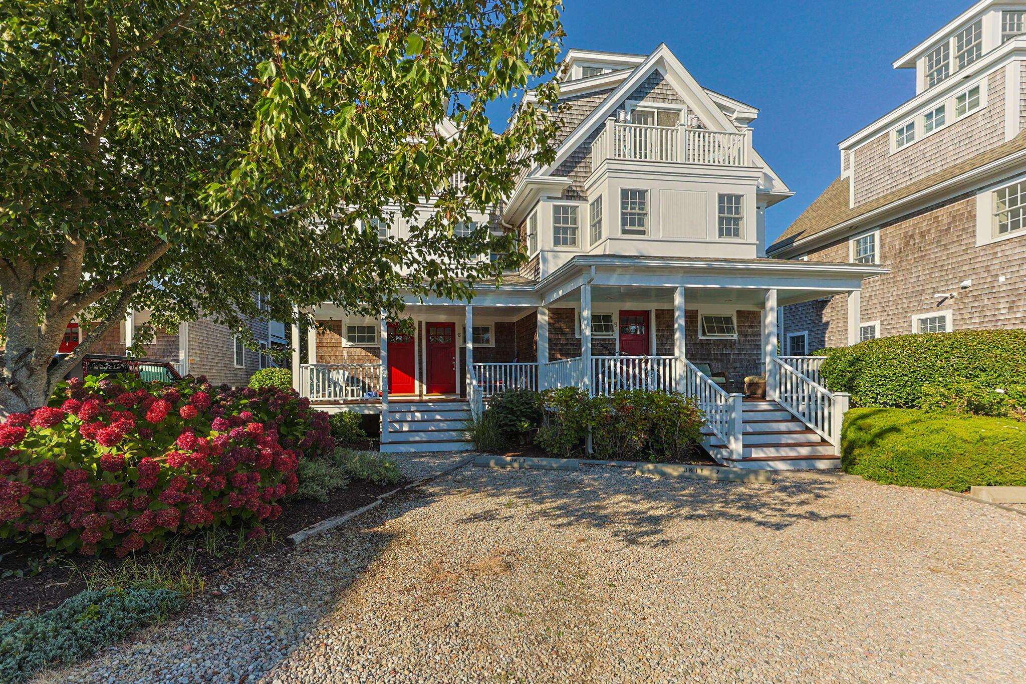 Image 3: 3-web-or-mls-21-bradford-street-ext